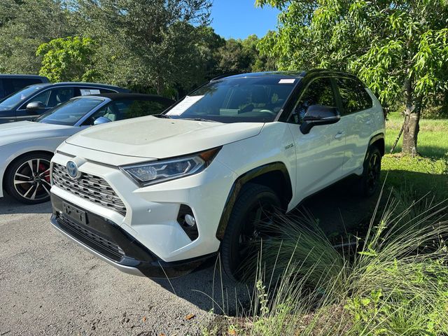 2019 Toyota RAV4 Hybrid XSE