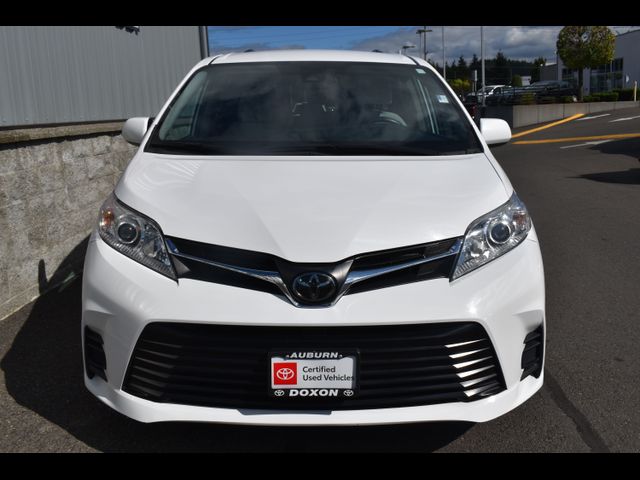 2019 Toyota Sienna LE