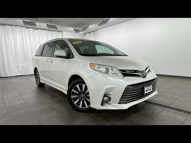 2019 Toyota Sienna XLE Premium