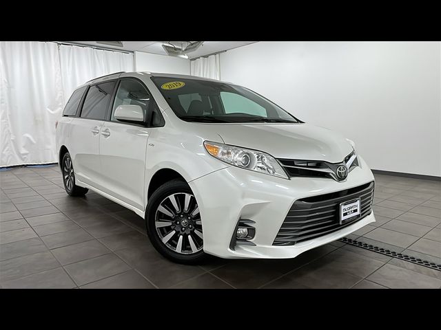 2019 Toyota Sienna XLE Premium