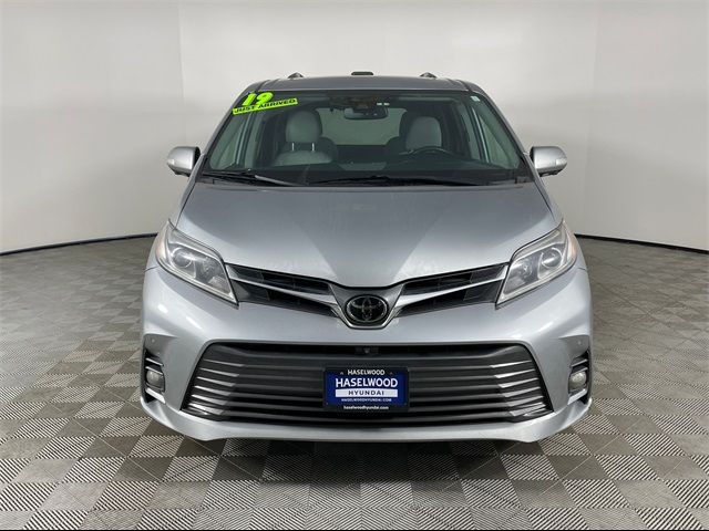 2019 Toyota Sienna 