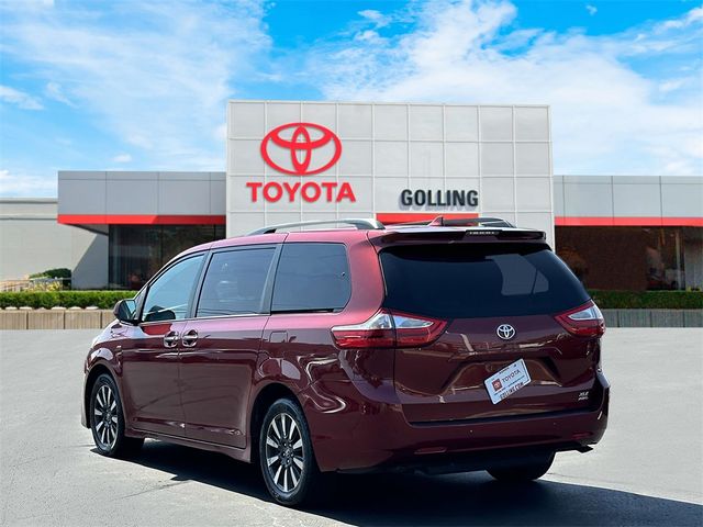 2019 Toyota Sienna XLE