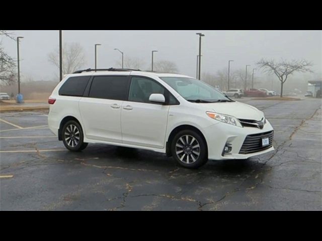 2019 Toyota Sienna XLE Premium