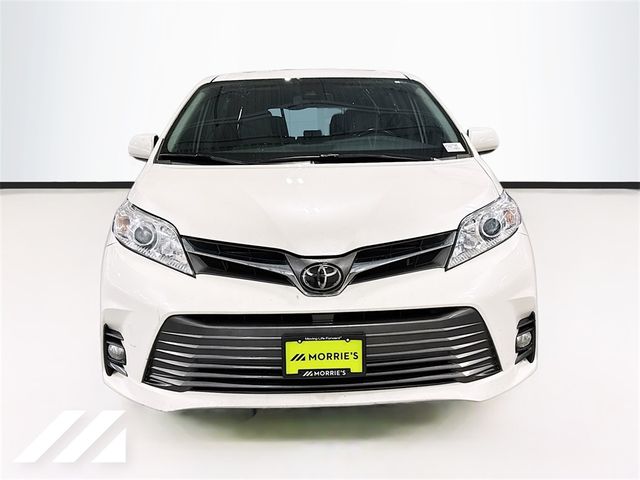 2019 Toyota Sienna XLE