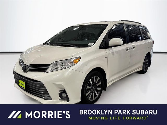 2019 Toyota Sienna XLE