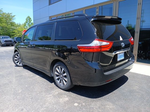 2019 Toyota Sienna Limited Premium