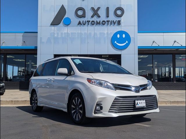 2019 Toyota Sienna XLE