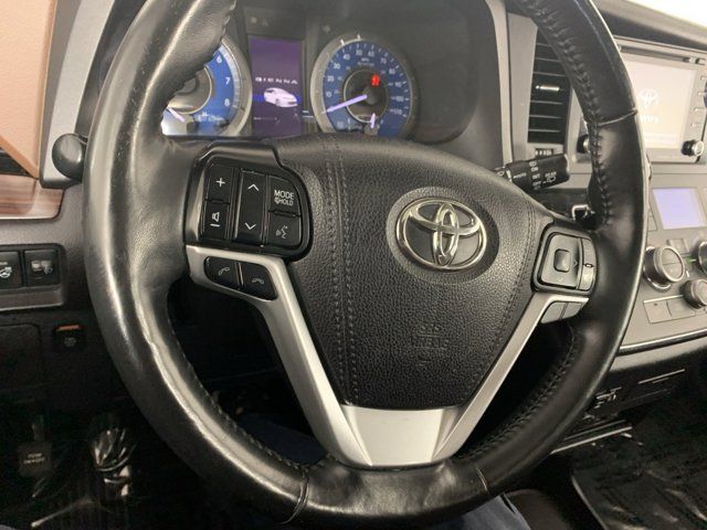 2019 Toyota Sienna Limited Premium