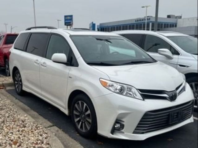 2019 Toyota Sienna XLE Premium