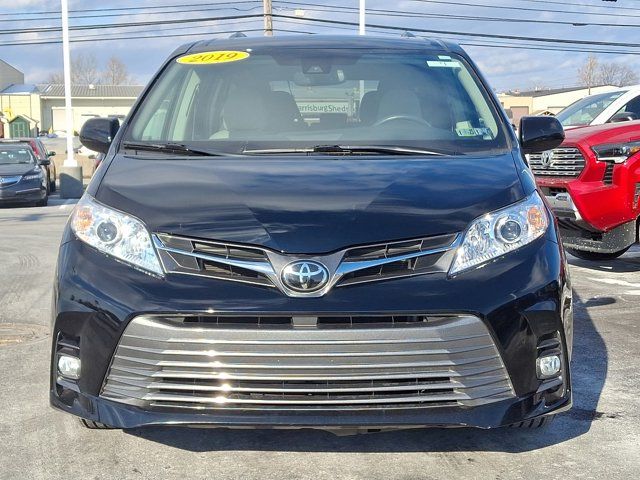 2019 Toyota Sienna XLE