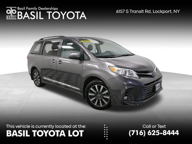 2019 Toyota Sienna XLE