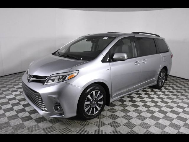 2019 Toyota Sienna 