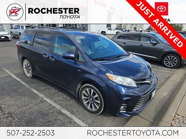 2019 Toyota Sienna XLE