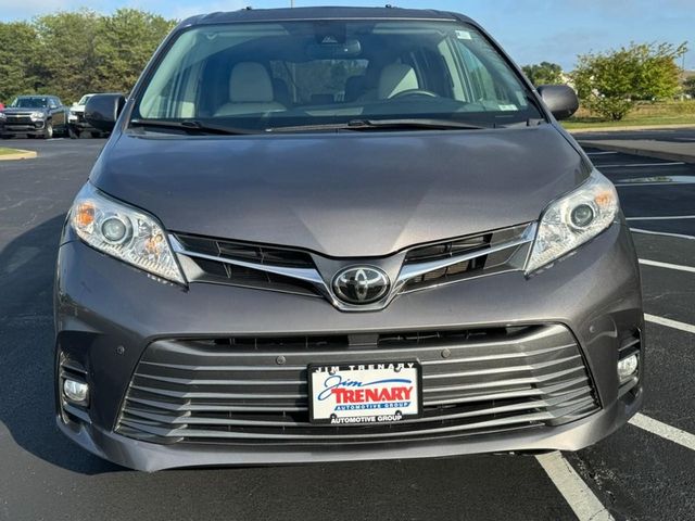 2019 Toyota Sienna XLE