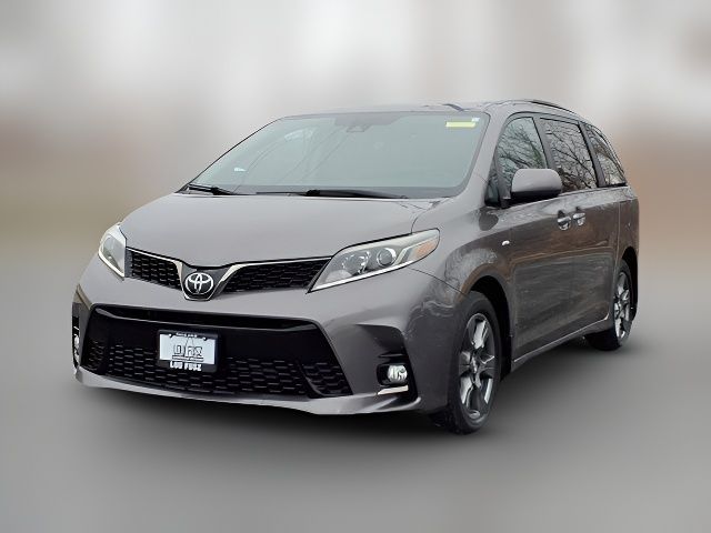 2019 Toyota Sienna SE