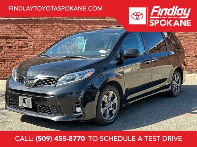 2019 Toyota Sienna SE Premium