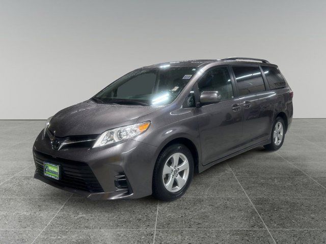 2019 Toyota Sienna LE