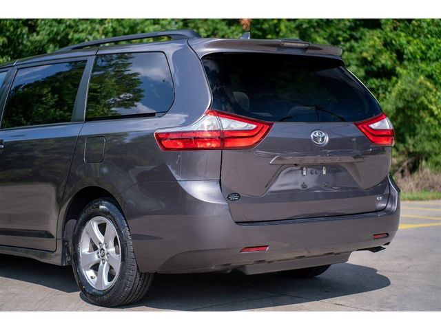 2019 Toyota Sienna 