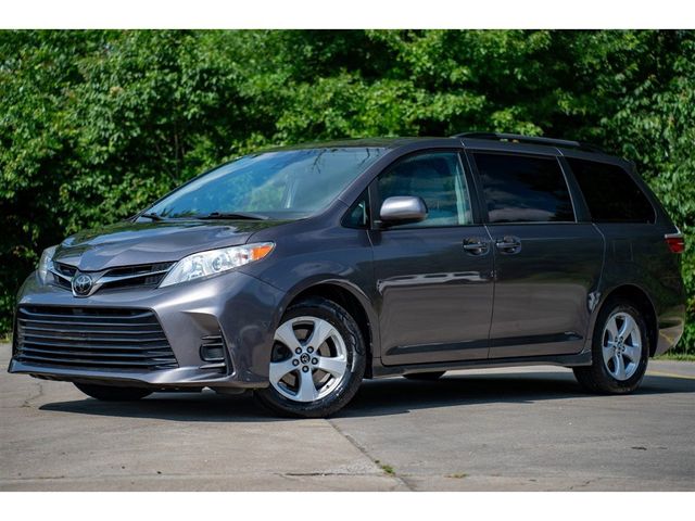 2019 Toyota Sienna 