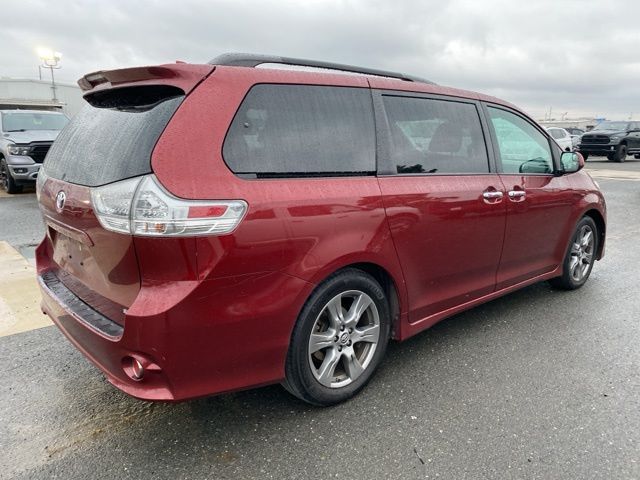 2019 Toyota Sienna 