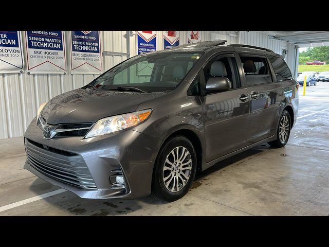 2019 Toyota Sienna 