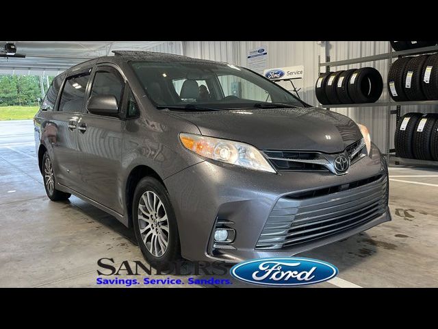 2019 Toyota Sienna 