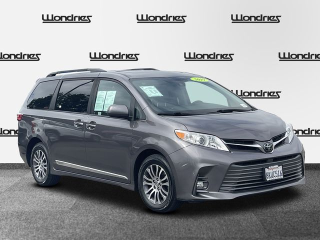 2019 Toyota Sienna 