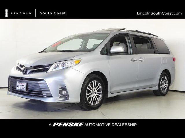 2019 Toyota Sienna XLE