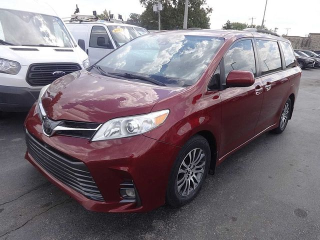 2019 Toyota Sienna XLE Premium