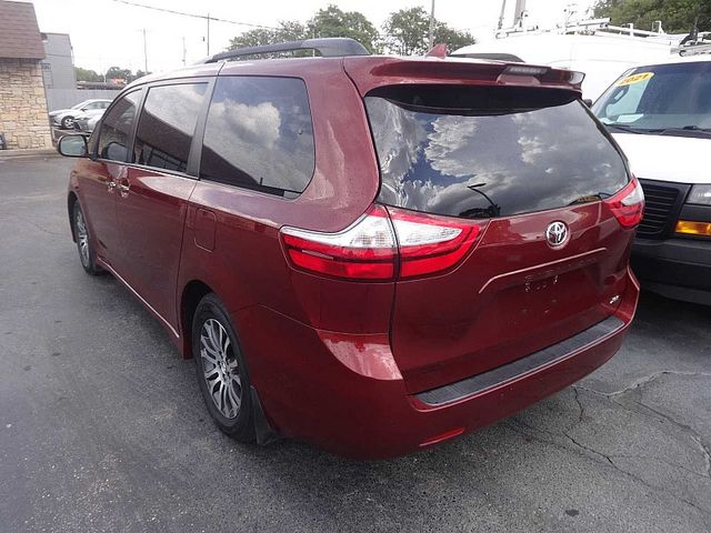 2019 Toyota Sienna XLE Premium