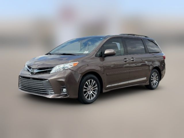 2019 Toyota Sienna 