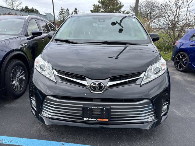 2019 Toyota Sienna XLE