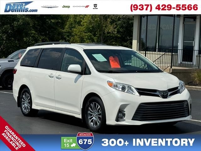 2019 Toyota Sienna 