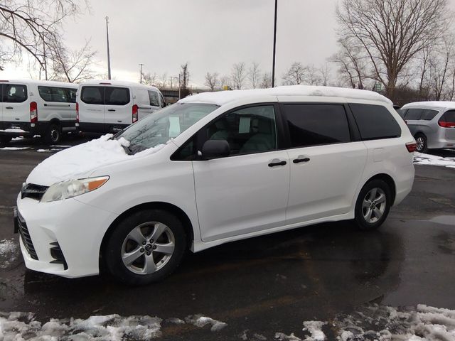 2019 Toyota Sienna L