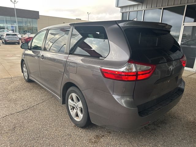 2019 Toyota Sienna L