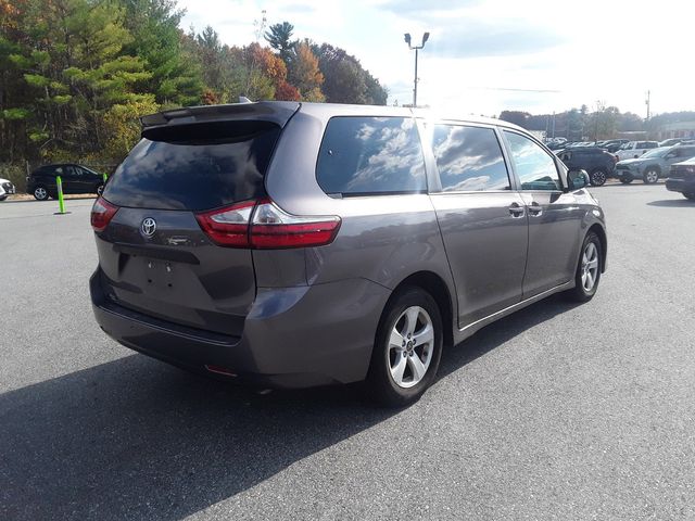 2019 Toyota Sienna L