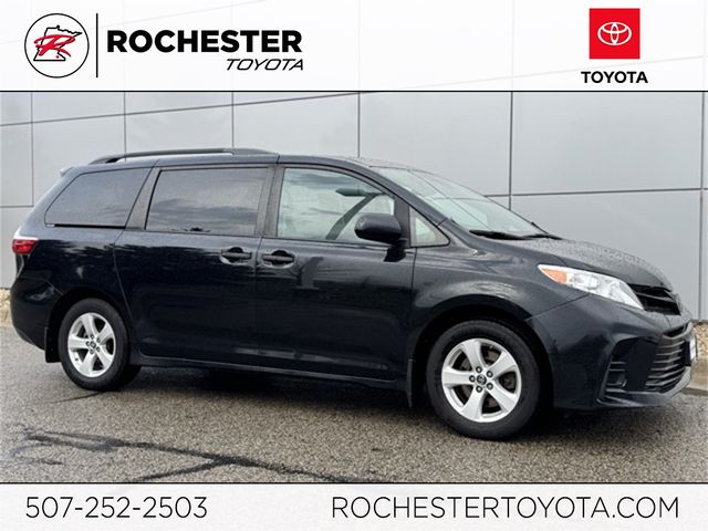 2019 Toyota Sienna L
