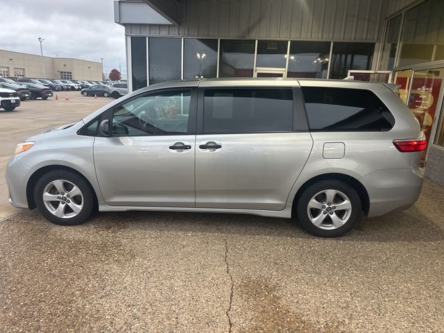 2019 Toyota Sienna L