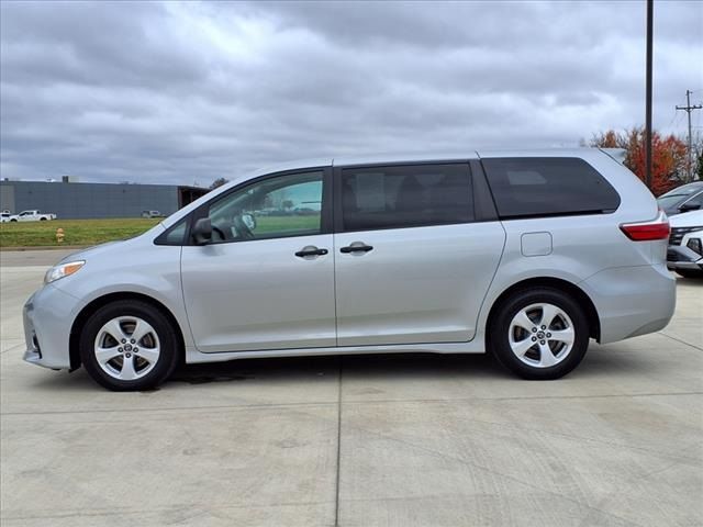 2019 Toyota Sienna L