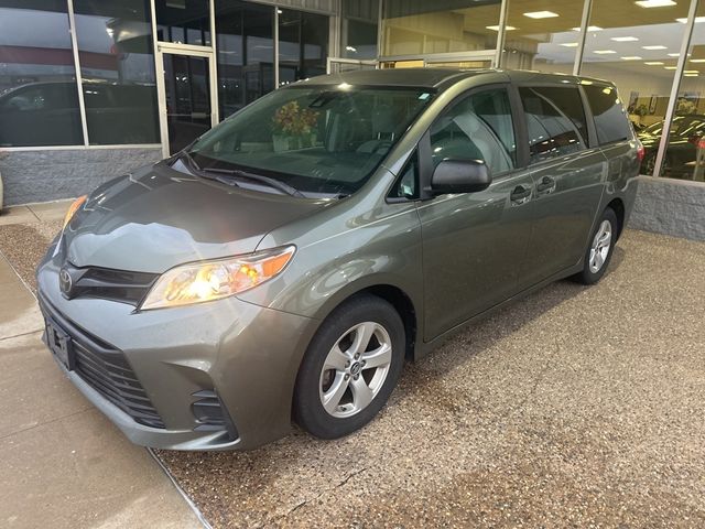 2019 Toyota Sienna L