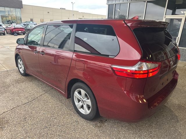 2019 Toyota Sienna L