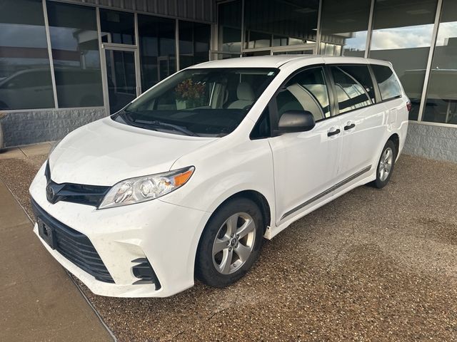 2019 Toyota Sienna L