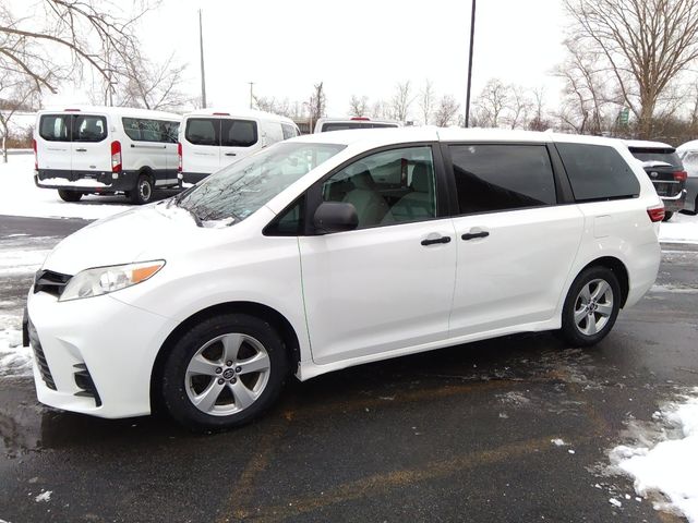 2019 Toyota Sienna L