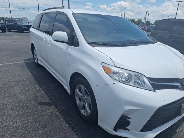 2019 Toyota Sienna 