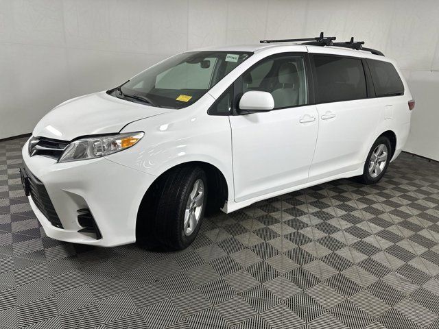 2019 Toyota Sienna 