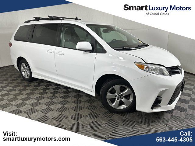 2019 Toyota Sienna 