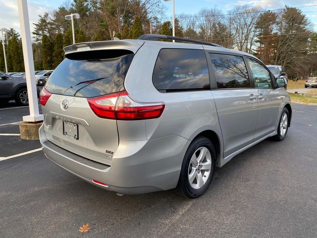 2019 Toyota Sienna 