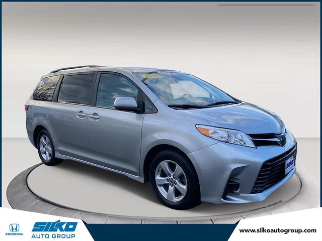 2019 Toyota Sienna 