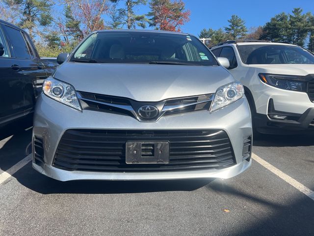 2019 Toyota Sienna 