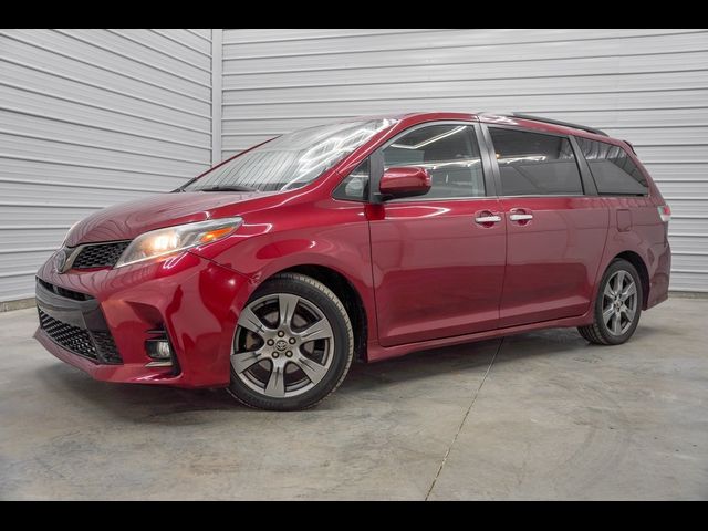 2019 Toyota Sienna 